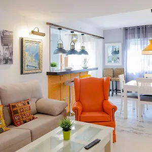 Apartment Mezquita Apart. With Free Parking, Córdoba
