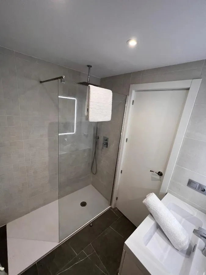 Apartamento espacioso de diseño a 3 min RENFE. Córdoba España