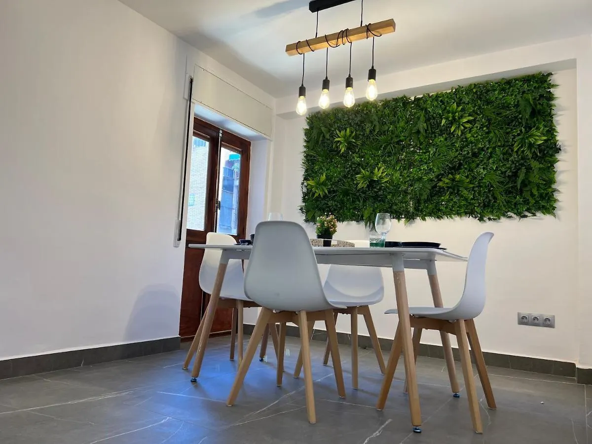 Apartamento espacioso de diseño a 3 min RENFE. Córdoba