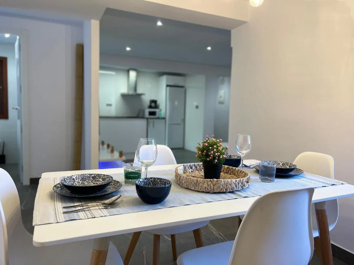 Apartamento Espacioso De Diseno A 3 Min Renfe. Cordoba 0*,  Spain