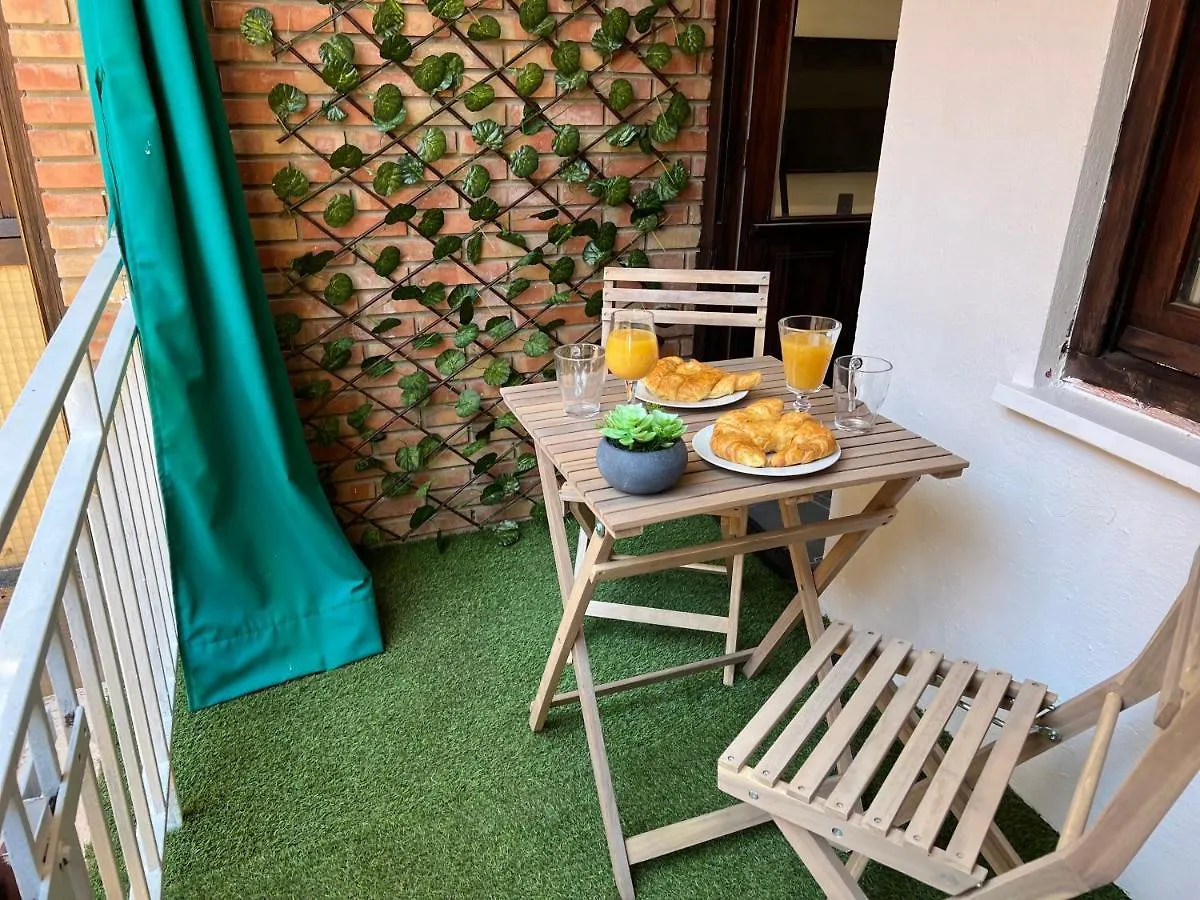 Apartamento Espacioso De Diseno A 3 Min Renfe. Cordoba Spain